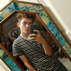 Meet your Posher, Zach